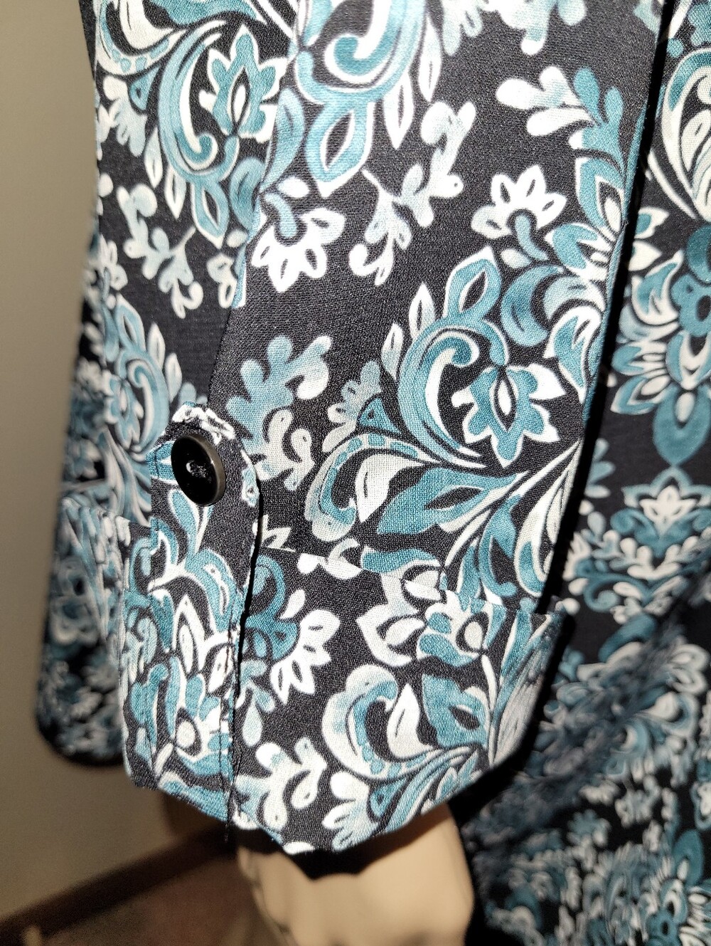Catherines Brand Teal, Black & White Button Down Blouse Size 3X. - Picture 4 of 5